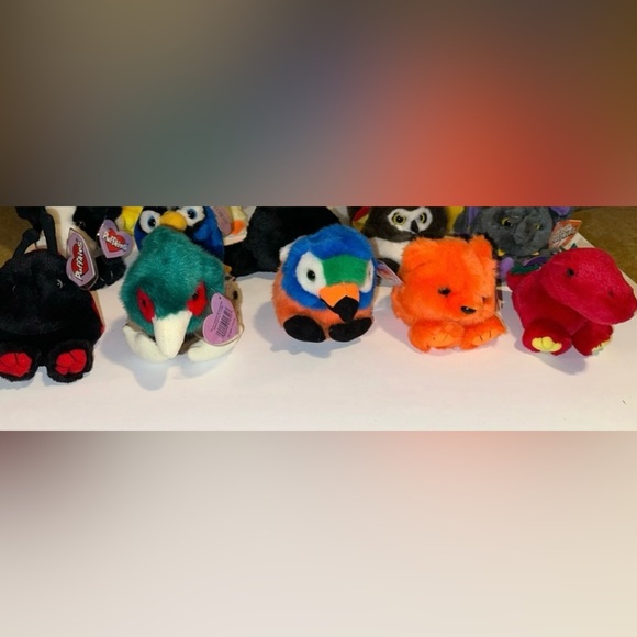 Bundle of 64 Puffkins P.V.C Pellets Collectible 1994 Swibco-NWT - Picture 13 of 16